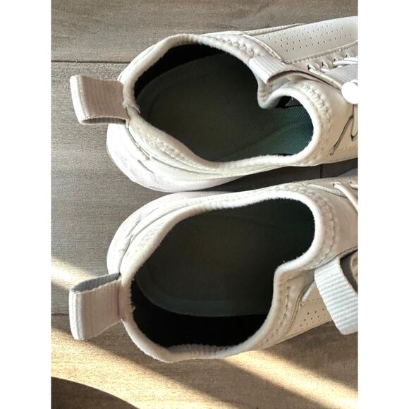 Clove Leather White Nurse Healthcare Sneakers Shoes 8.5 Slip On Adjustable - Picture 7 of 11